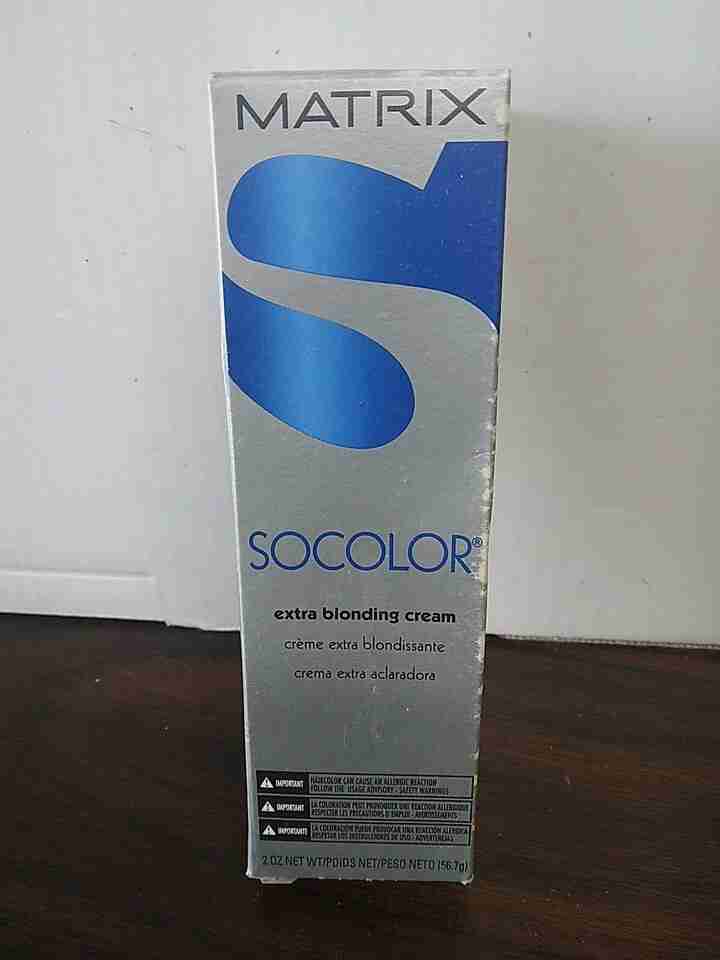 Matrix SoColor Extra Blonding Cream 2 Oz-EXPIRED (ORIGINAL PACKAGING)